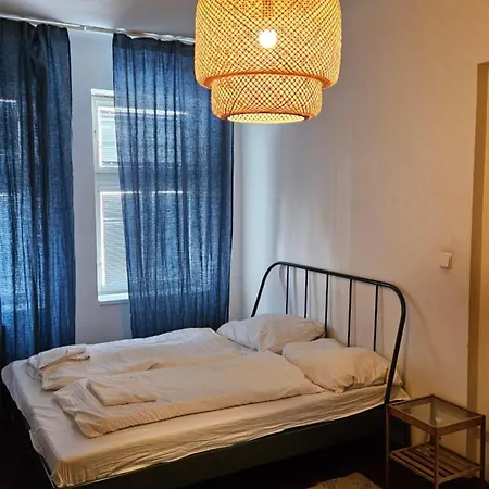 Zizkov Apartman Prága